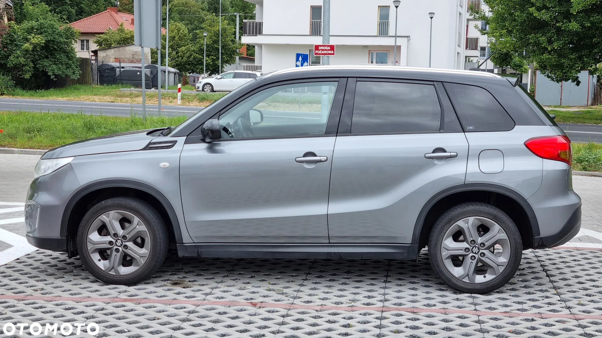 Suzuki Vitara 1.6 Premium 4WD - 9