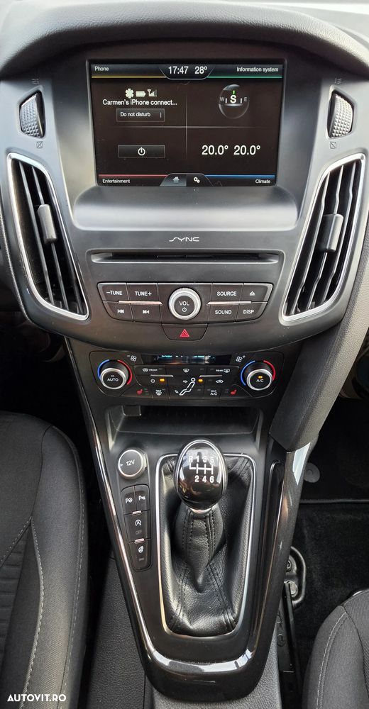 Ford Focus 1.5 EcoBoost Titanium - 13