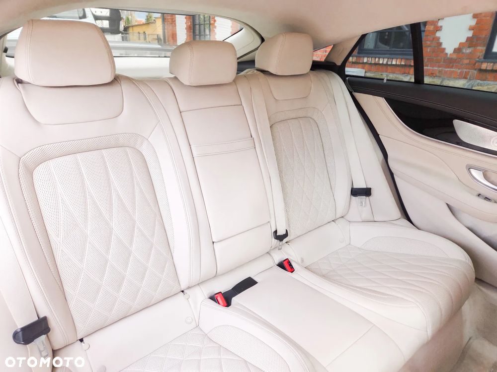 Mercedes-Benz AMG GT 43 4-Matic+ - 13