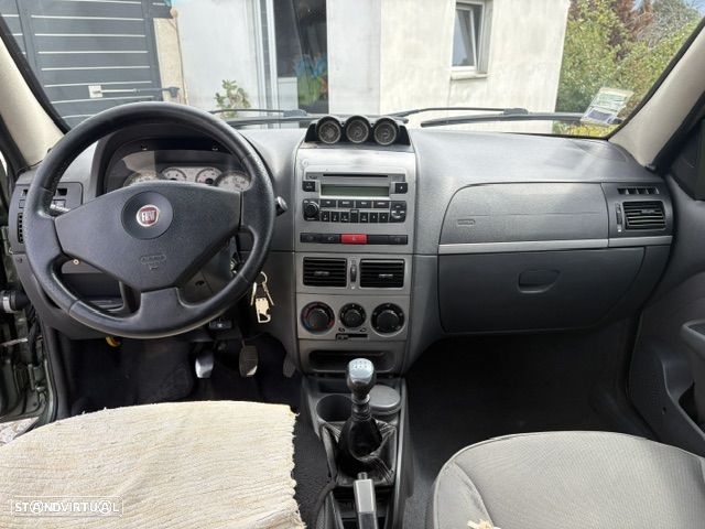 Fiat Strada Adventure - 6