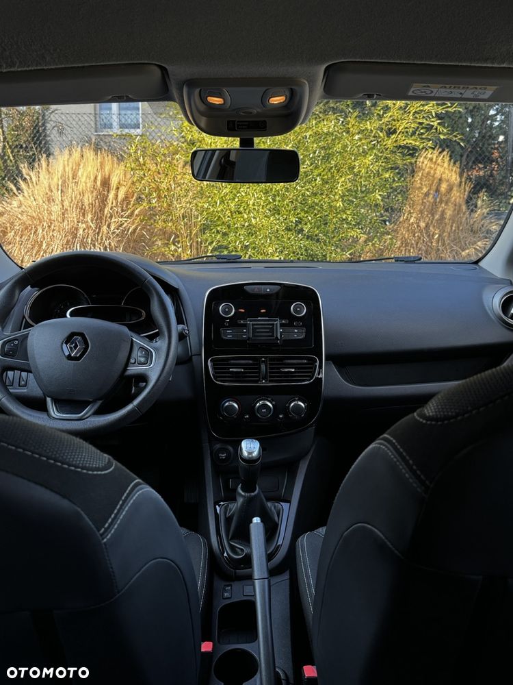 Renault Clio - 9