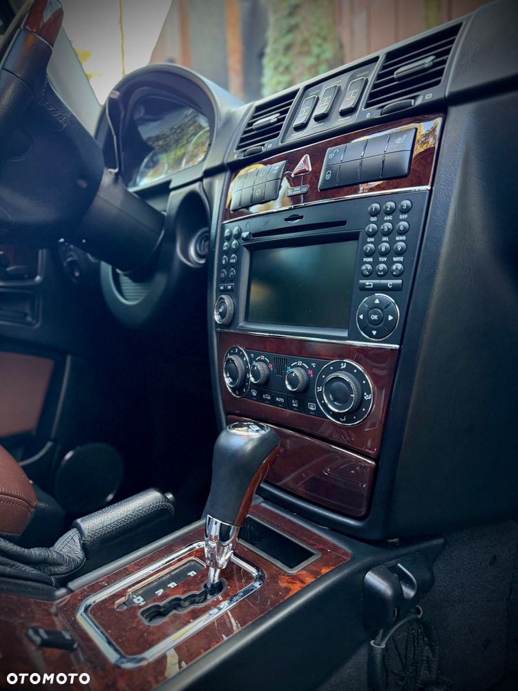 Mercedes-Benz Klasa G 500 7G-TRONIC - 17