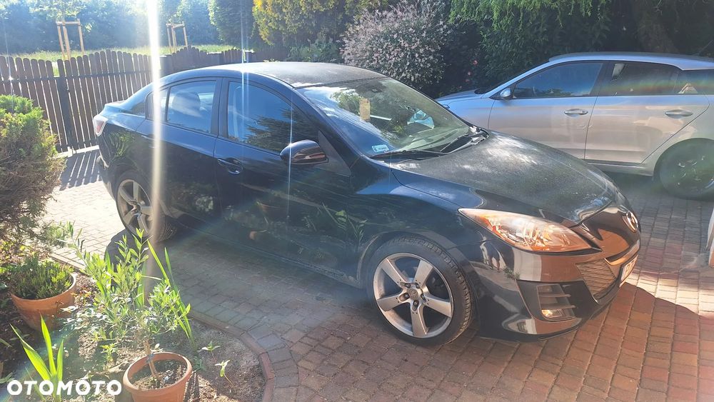 Mazda 3 2.0 Exclusive + - 1