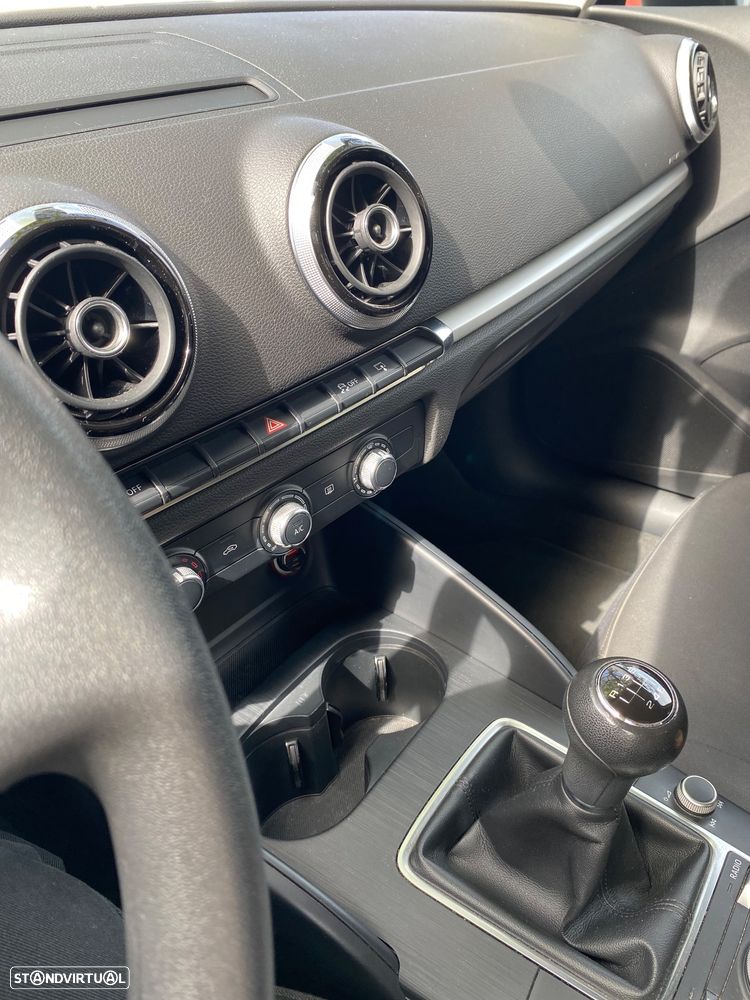 Audi A3 Sportback 1.6 TDI Sport - 6