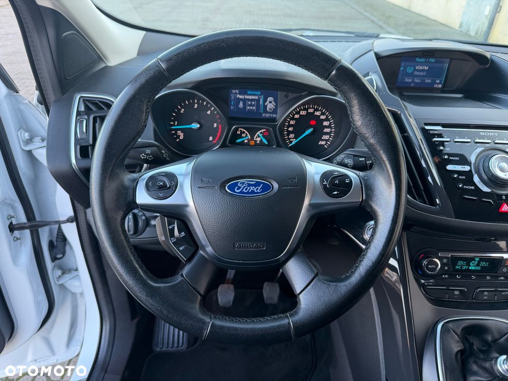 Ford Kuga 2.0 TDCi 2x4 Titanium - 27