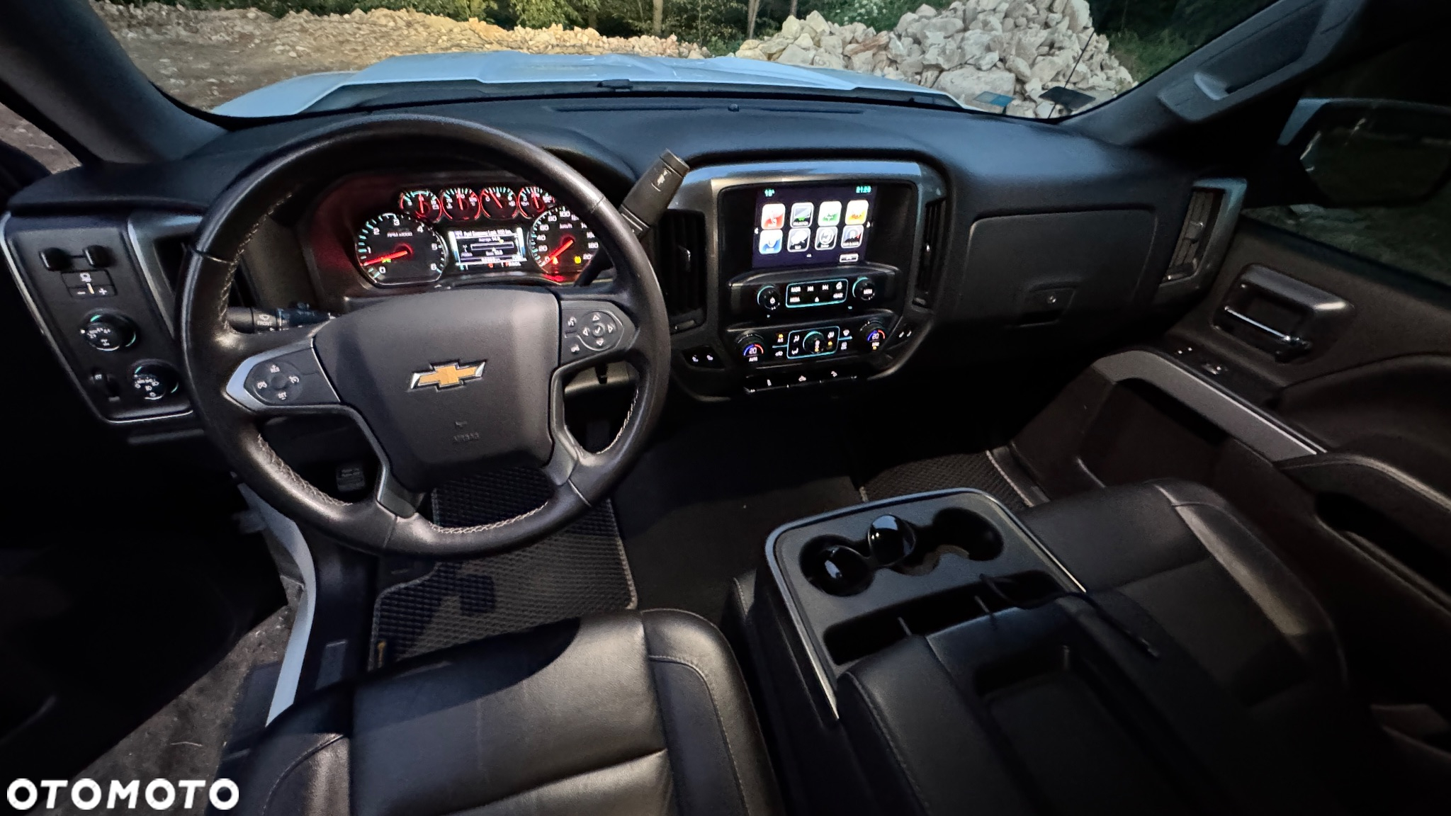 Chevrolet Silverado - 10
