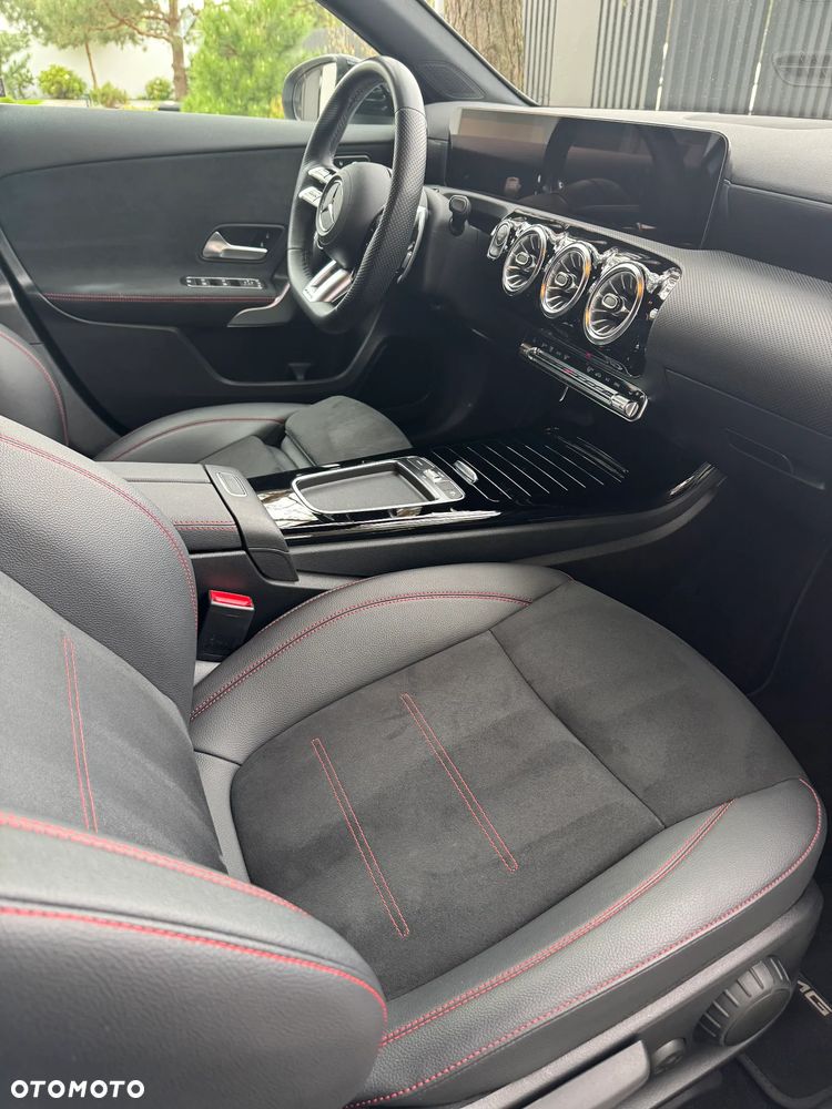 Mercedes-Benz Klasa A 35 AMG 4-Matic 8G-DCT - 25