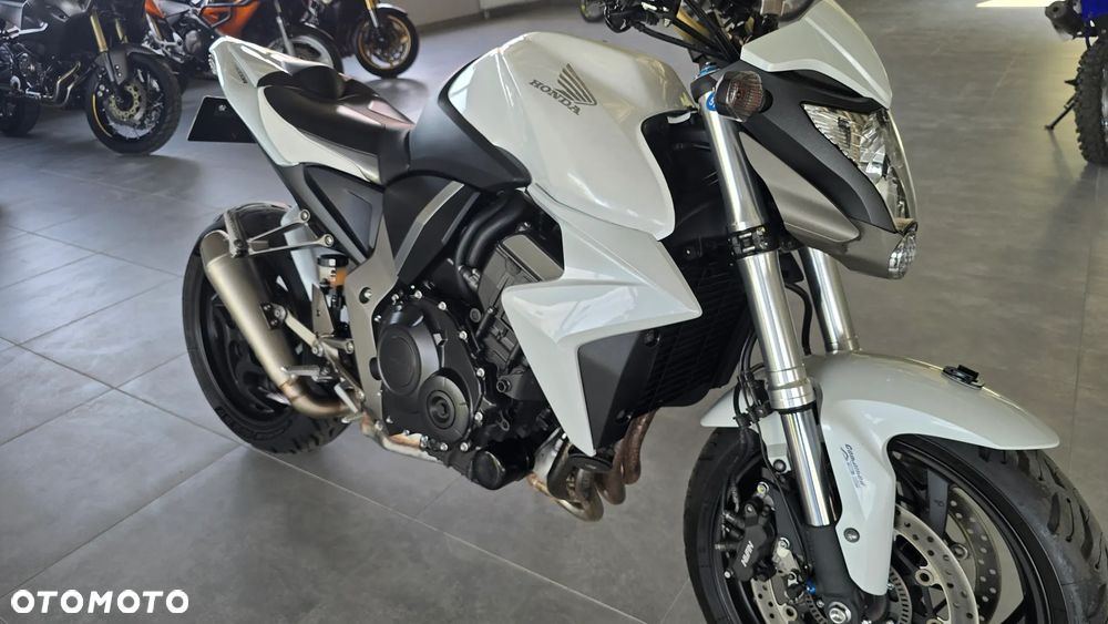 Honda CB - 24