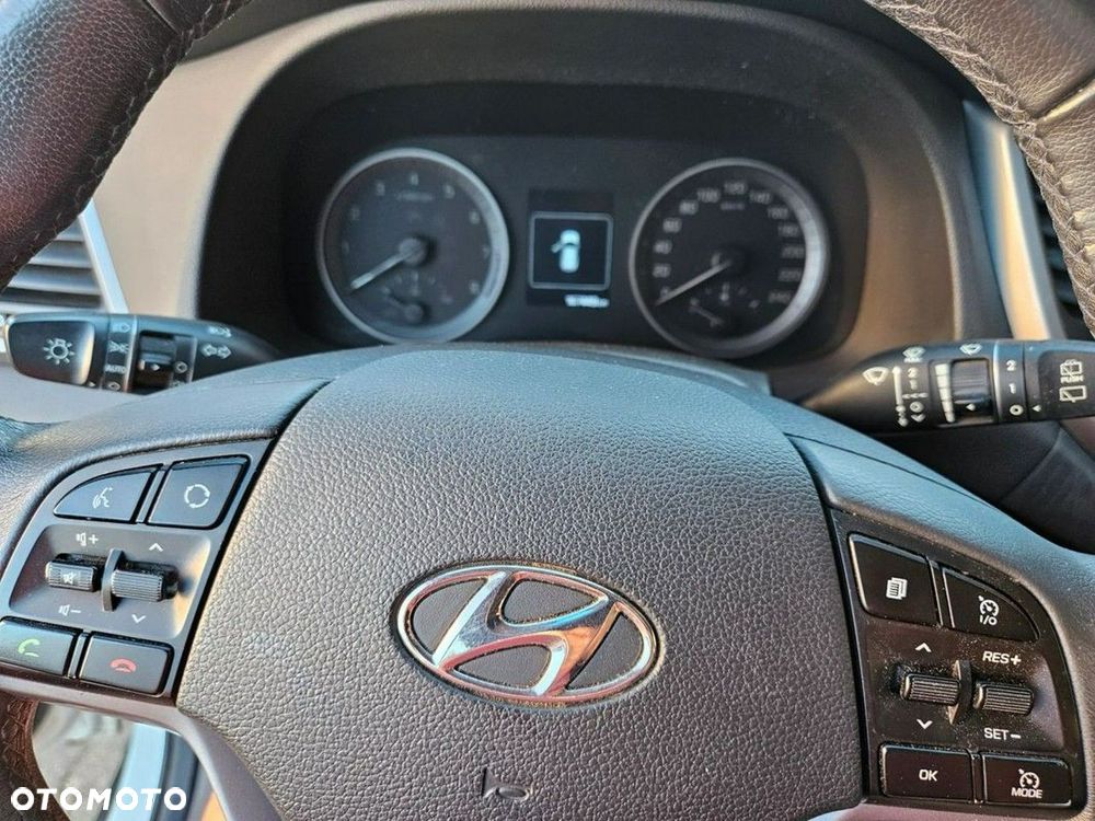 Hyundai Tucson 1.6 GDI BlueDrive Comfort 2WD - 17