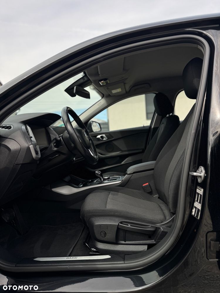 BMW Seria 1 118i Sport Line - 23