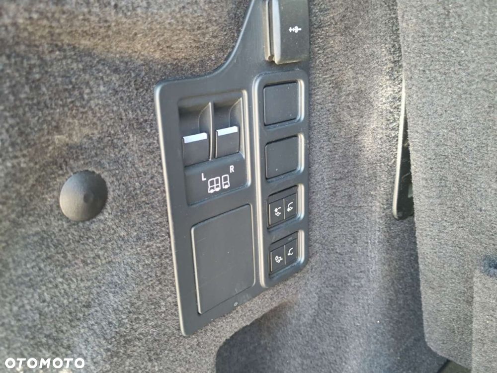 Land Rover Discovery - 37