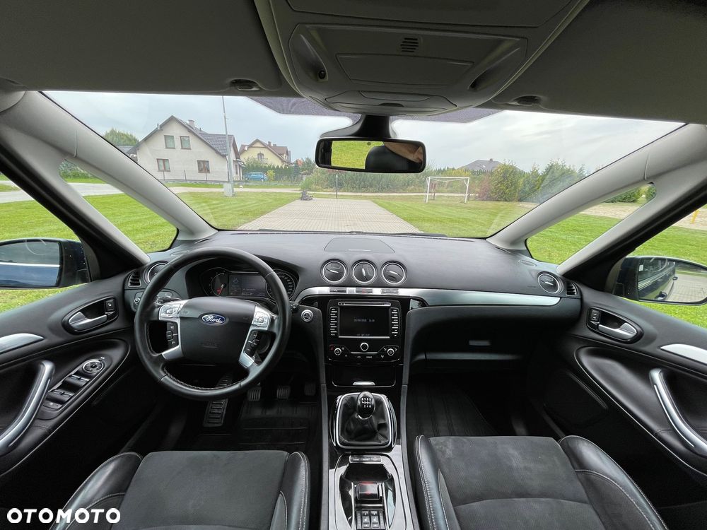 Ford S-Max 2.0 TDCi DPF Titanium X - 16