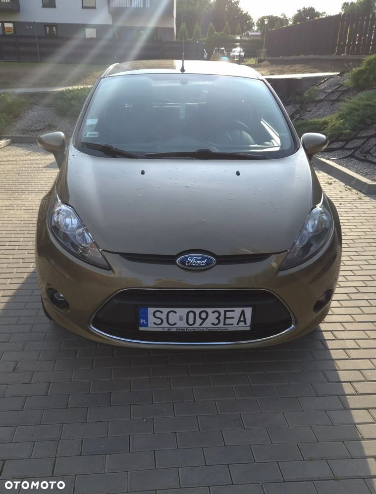 Ford Fiesta 1.25 Trend EU5 - 11