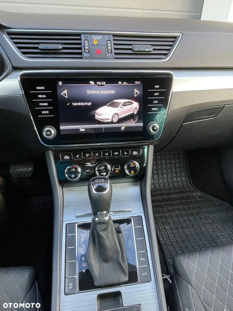 Skoda Superb 1.5 TSI Ambition DSG - 7