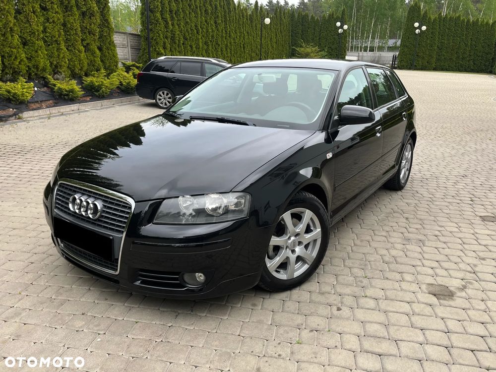 Audi A3 Sportback - 1