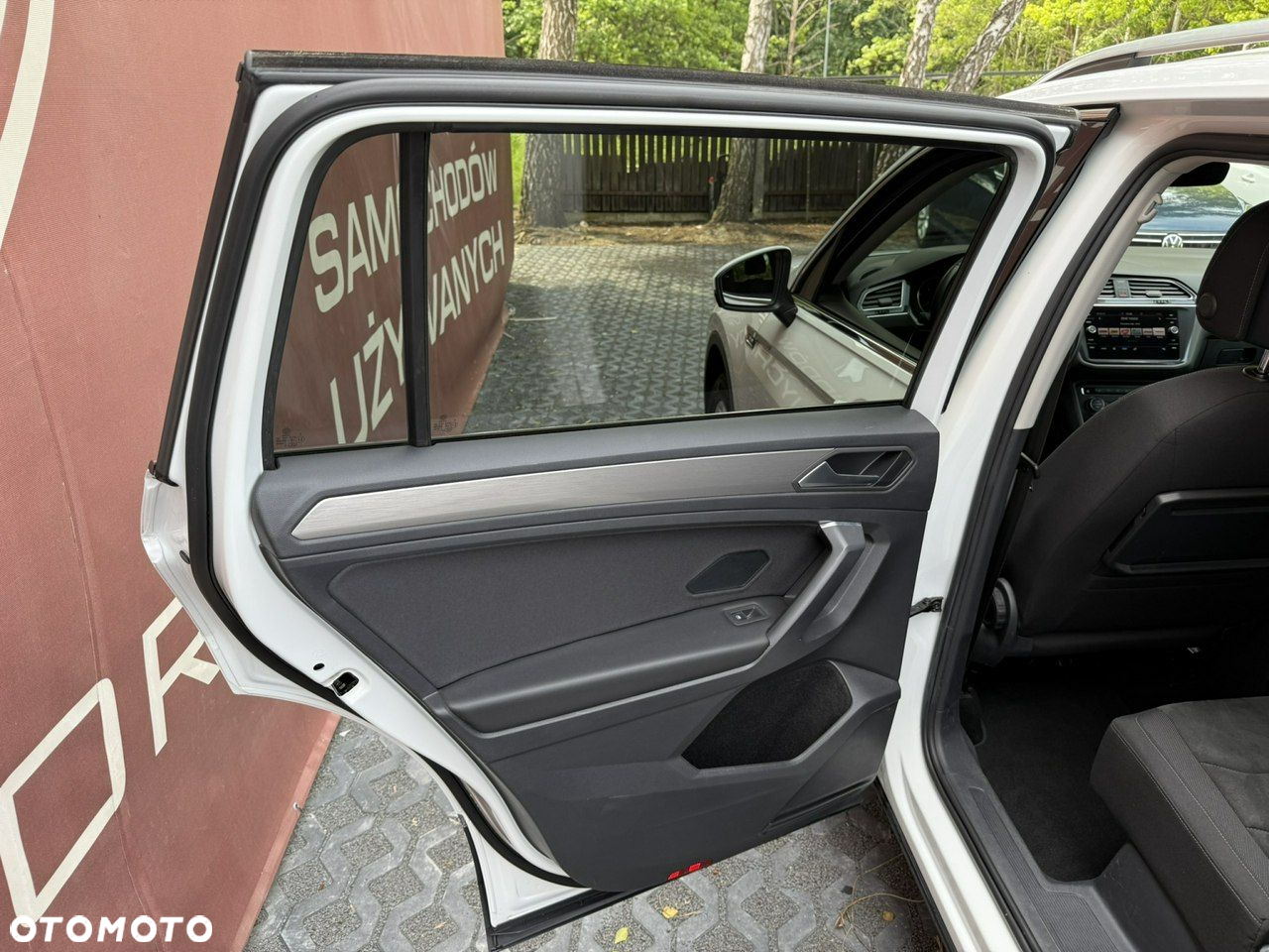 Volkswagen Tiguan Allspace - 16