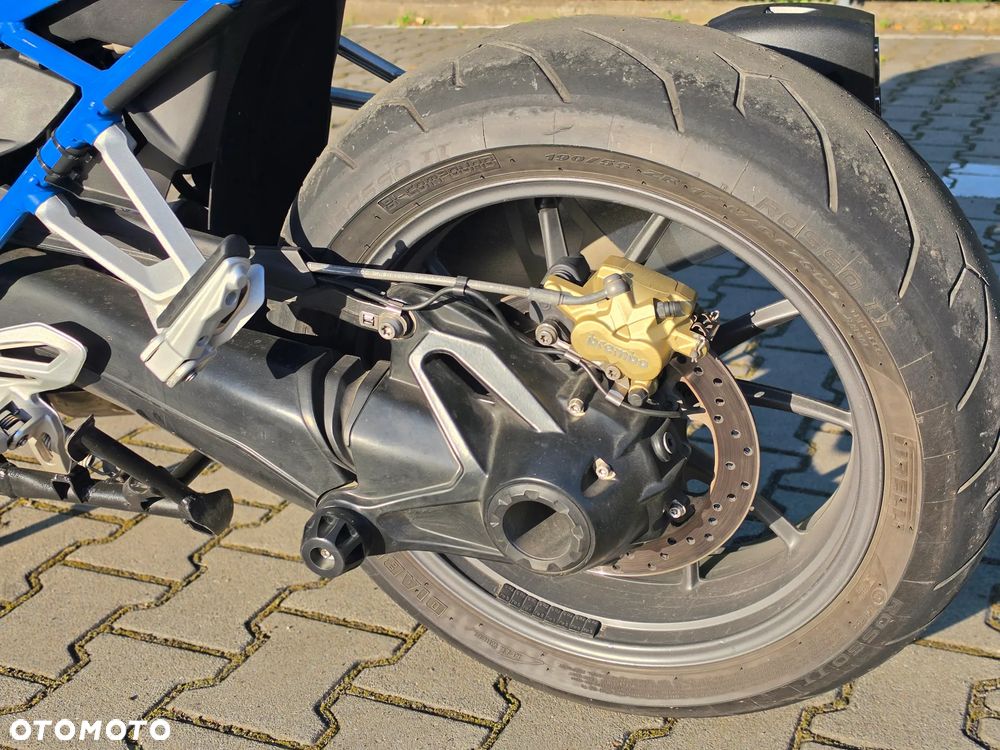 BMW R - 18