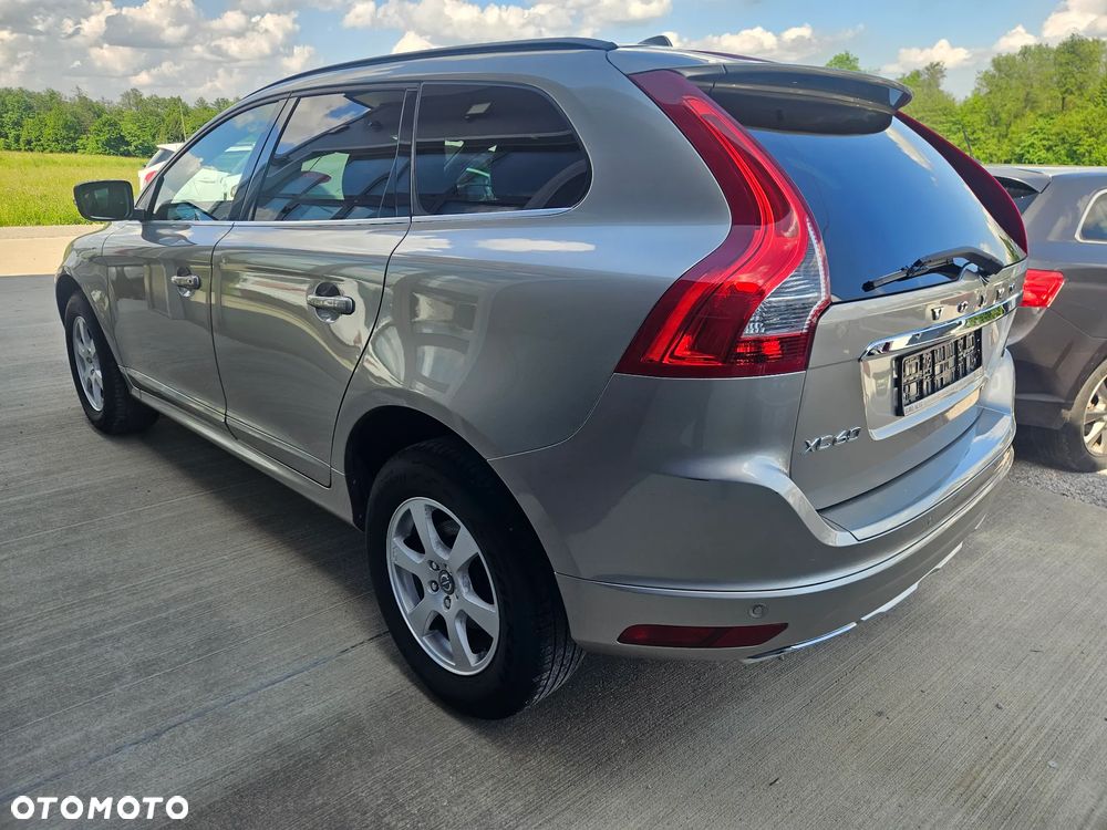Volvo XC 60 D4 Momentum - 6