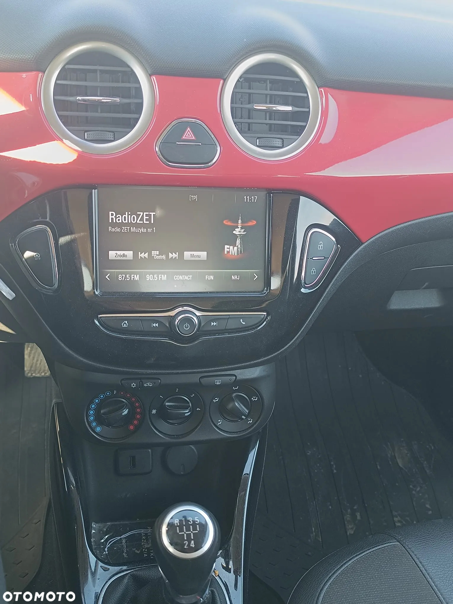 Opel Adam 1.2 - 12