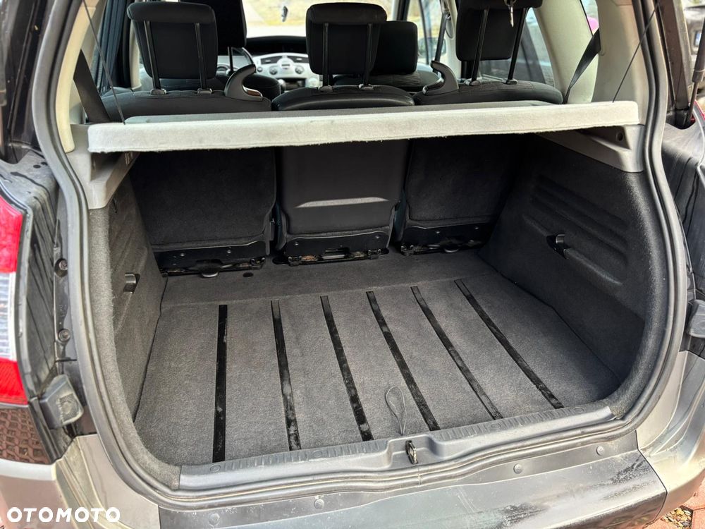 Renault Scenic 2.0 16V Emotion - 6