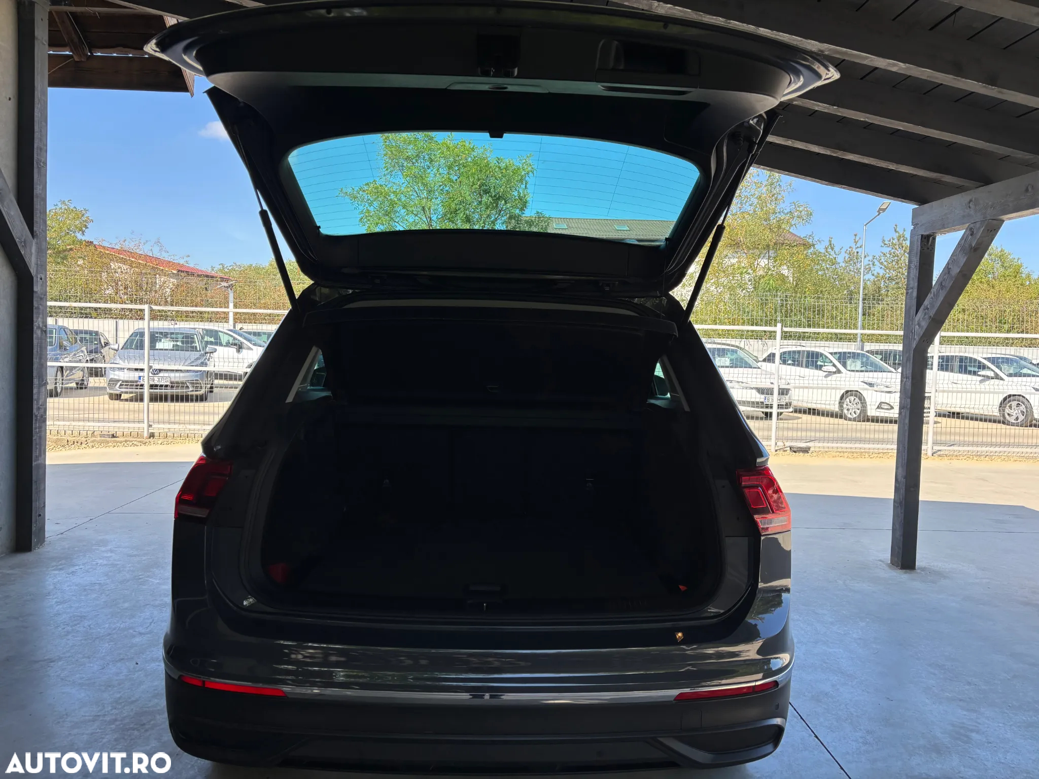 Volkswagen Tiguan 2.0 TDI DPF DSG Comfortline - 15