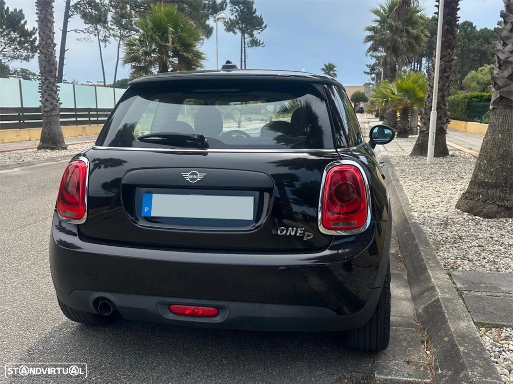 MINI 3 Portas Cooper D - 2