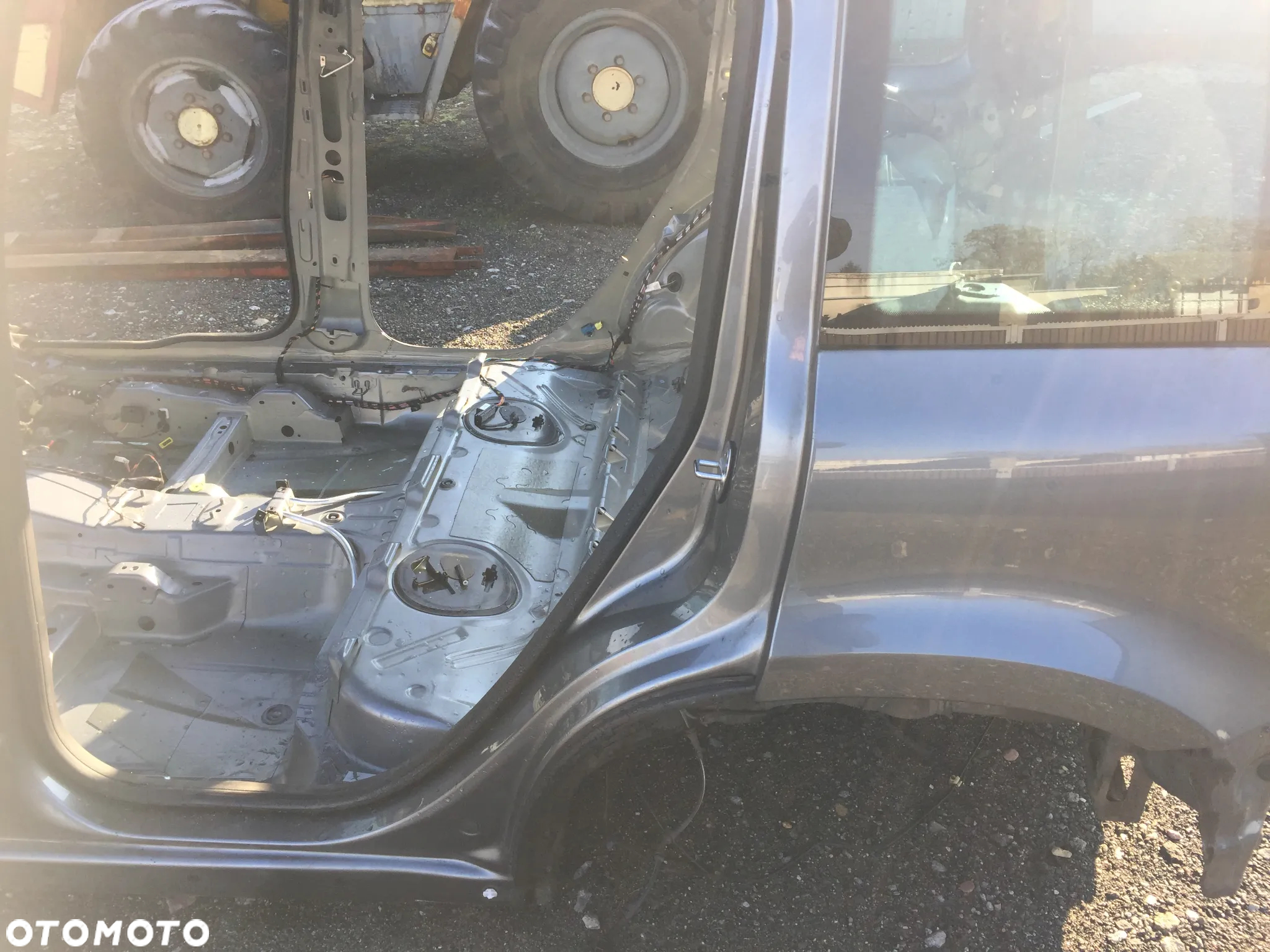 SKODA YETI 17R ĆWIARTKA LEWA TYŁ 2R2R - 2