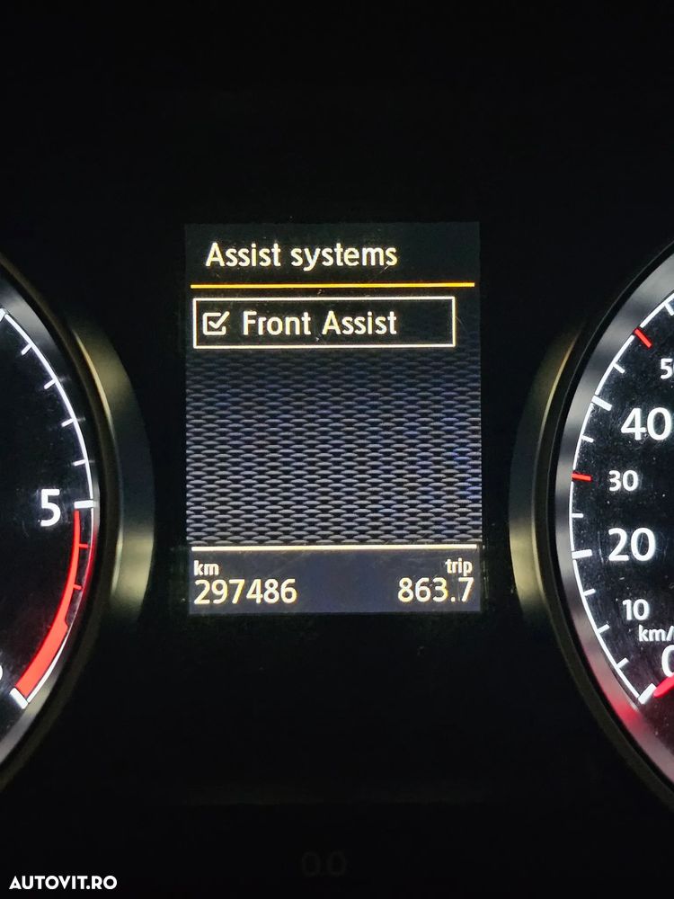 Volkswagen Golf 2.0 TDI BMT Highline - 37