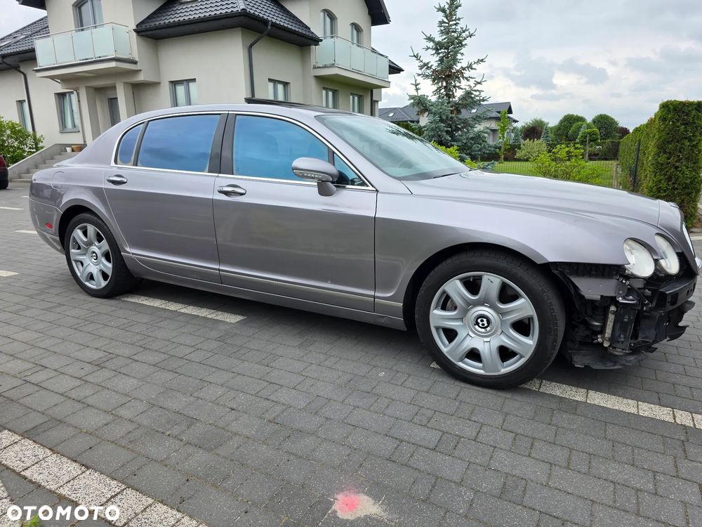 Bentley Flying Spur - 31