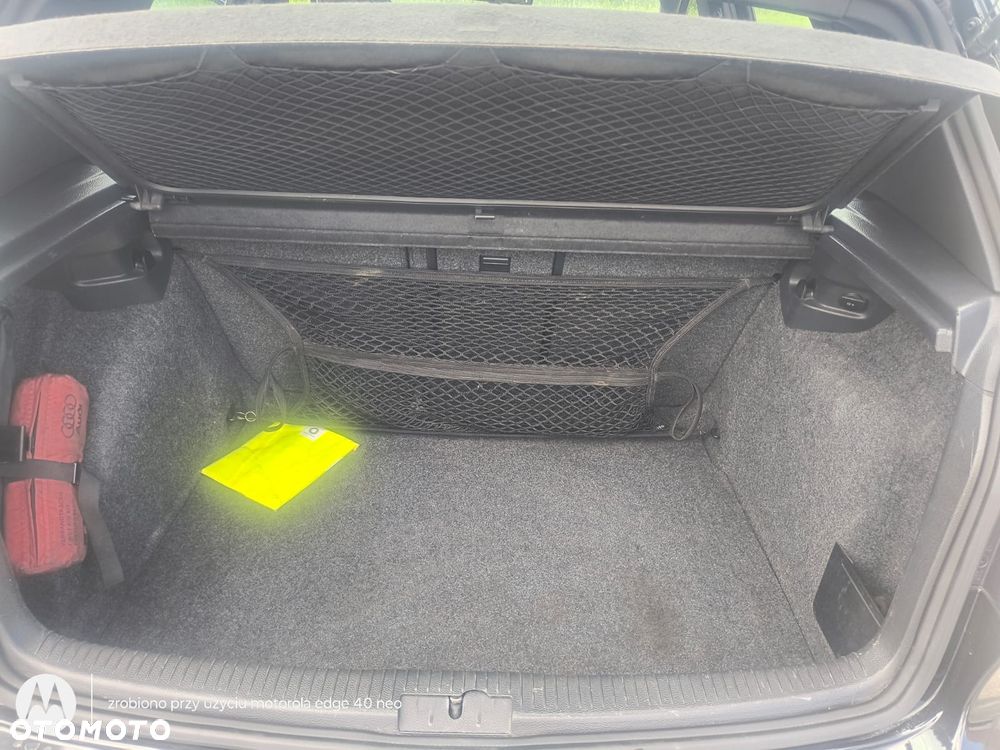 Volkswagen Golf 1.6 TDI Highline - 10