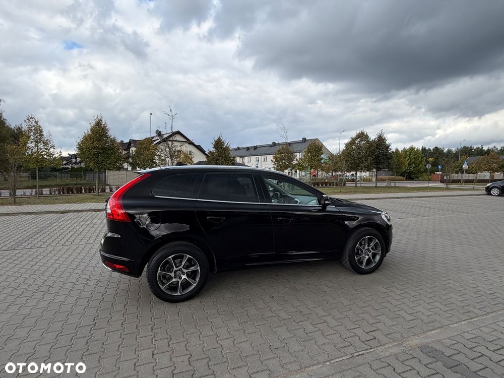 Volvo XC 60 D4 Drive-E Ocean Race - 8