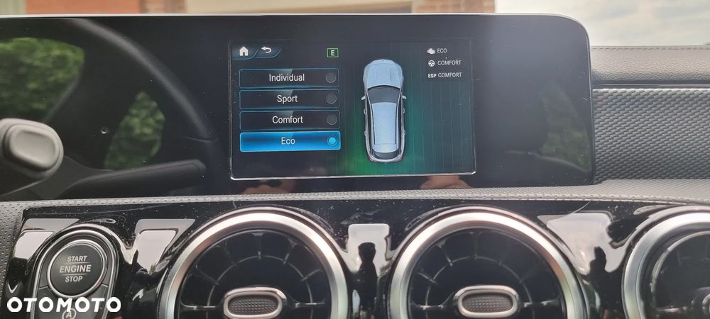 Mercedes-Benz CLA 220 d Progressive 8G-DCT - 30