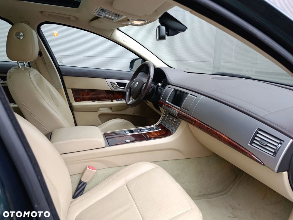 Jaguar XF 3.0 V6 D S Premium Luxury - 13