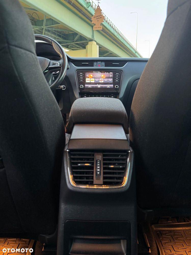Skoda Octavia 2.0 TSI Style DSG - 40