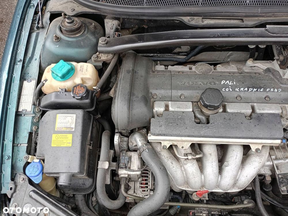 Kompletny silnik Volvo S60 I 103kW B5244S2 - 3