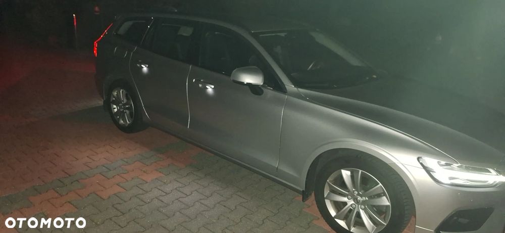 Volvo V60 B3 B Momentum Pro - 24