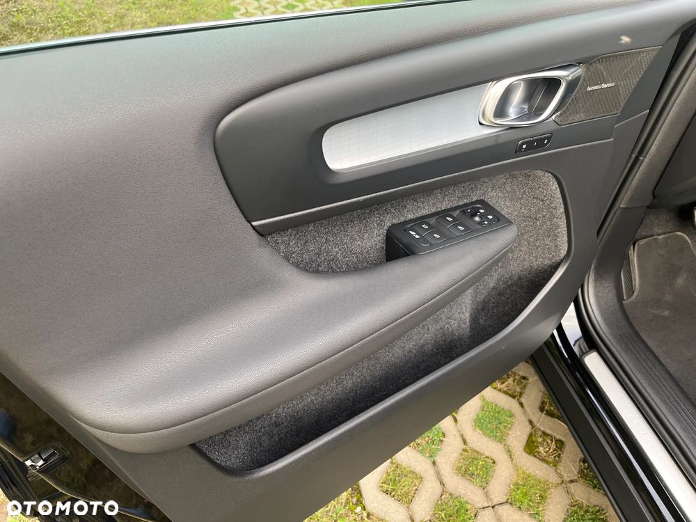 Volvo XC 40 T4 Recharge DKG Ultimate Bright - 15