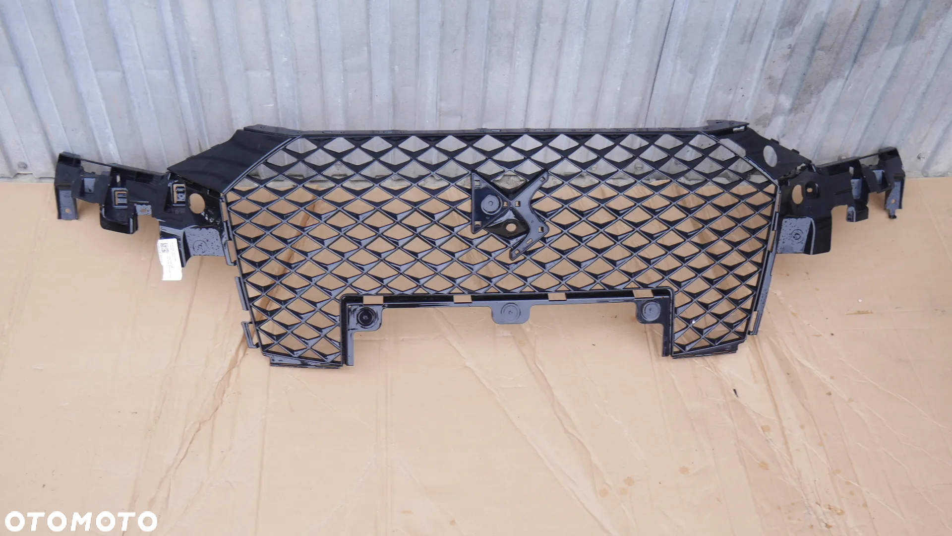 GRILL ATRAPA KRATKA PRZÓD ZDERZAK DS4 CROSSBACK - 2