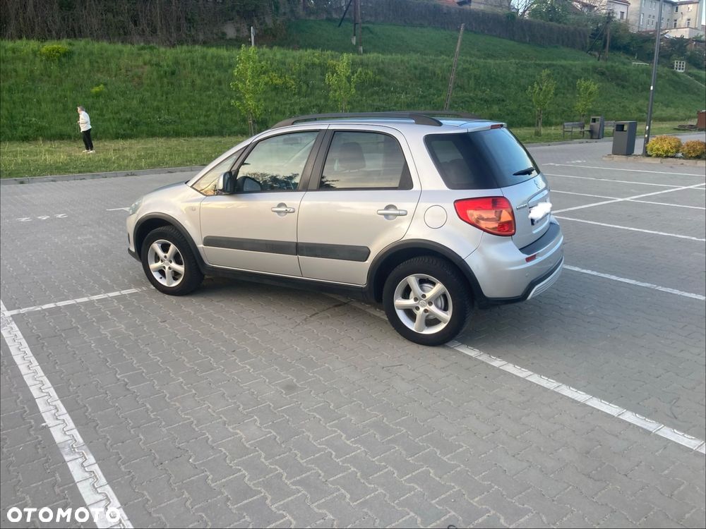 Suzuki SX4 1.6 VVT 4x4 Comfort - 6