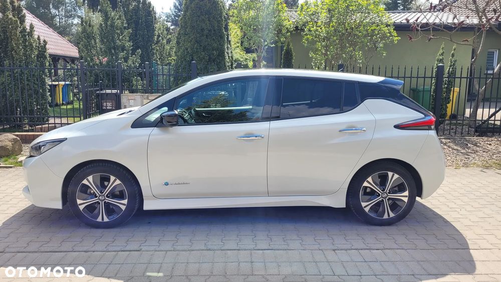 Nissan Leaf 40 kWh Tekna - 2