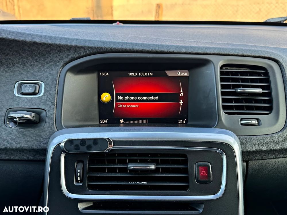 Volvo S60 D2 Geartronic Momentum - 26