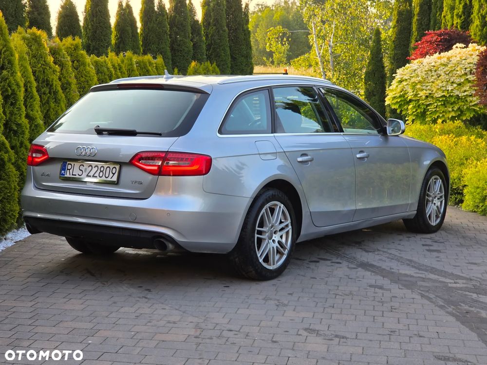 Audi A4 Avant - 4