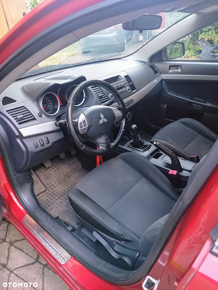 Mitsubishi Lancer - 6