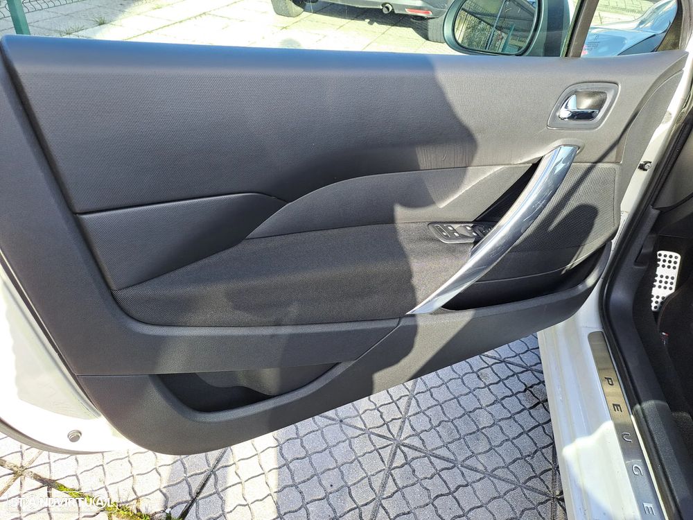 Peugeot 308 CC 1.6 HDi Sport - 9