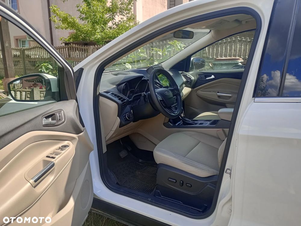 Ford Escape - 9