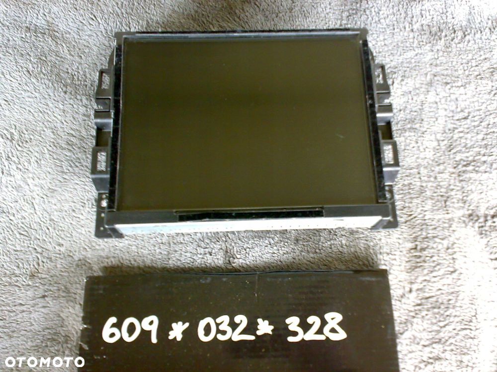 dodge durango 2014- wyświetlacz radio panel ekran idealny harman nawigacja - 1