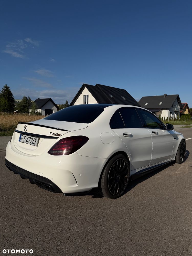 Mercedes-Benz Klasa C AMG 43 4-Matic - 4