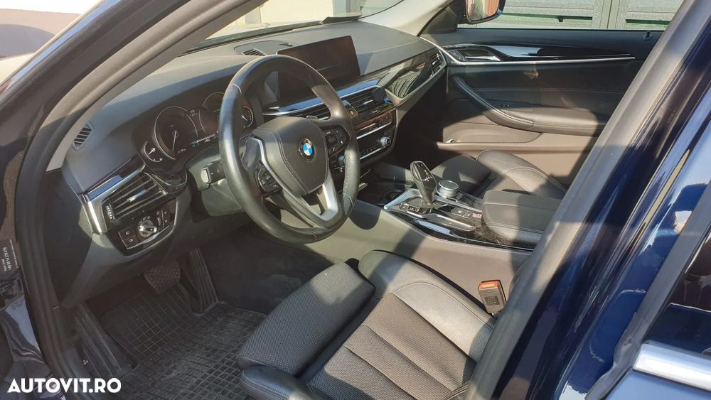 BMW Seria 5 520i Aut. Sport Line - 4