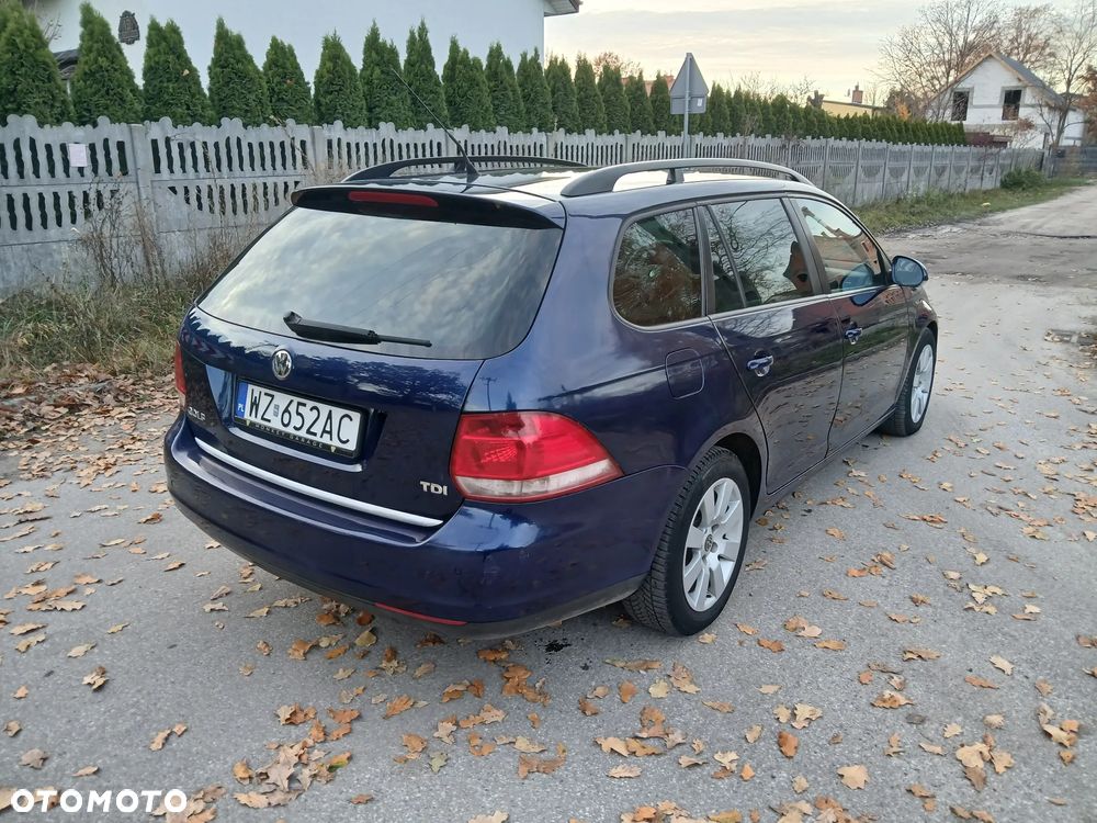 Volkswagen Golf - 10