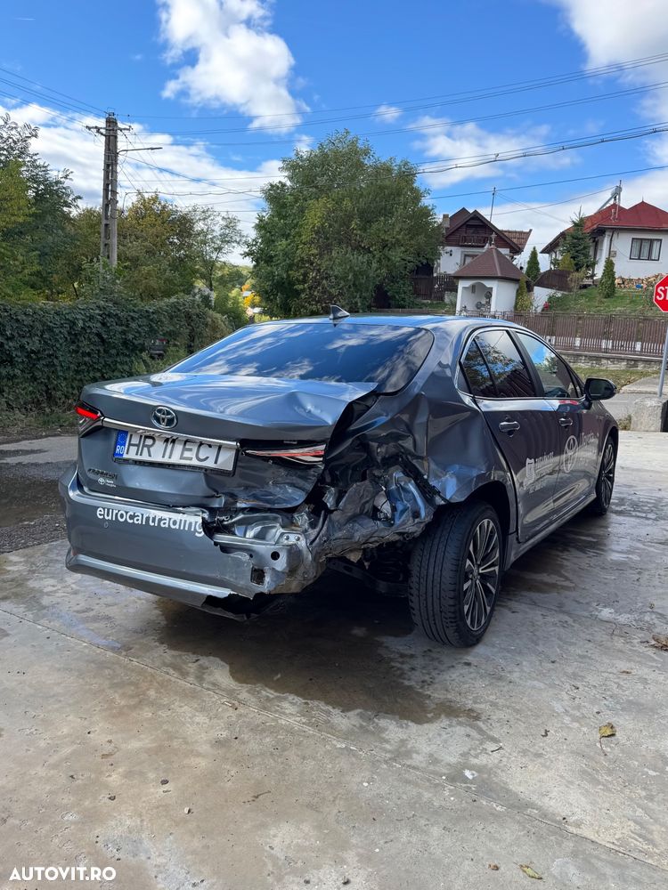 Toyota Corolla TS 1.8 HSD Dynamic - 5